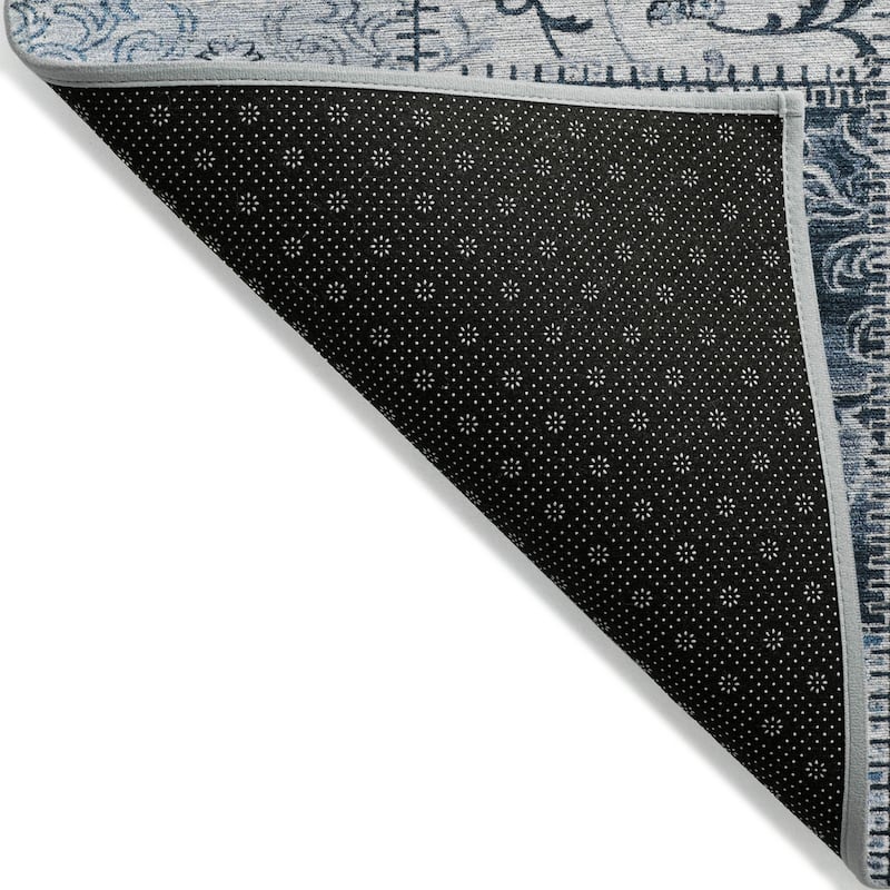 Machine Washable Indoor/ Outdoor Traditional Patchwork Chantille Rug