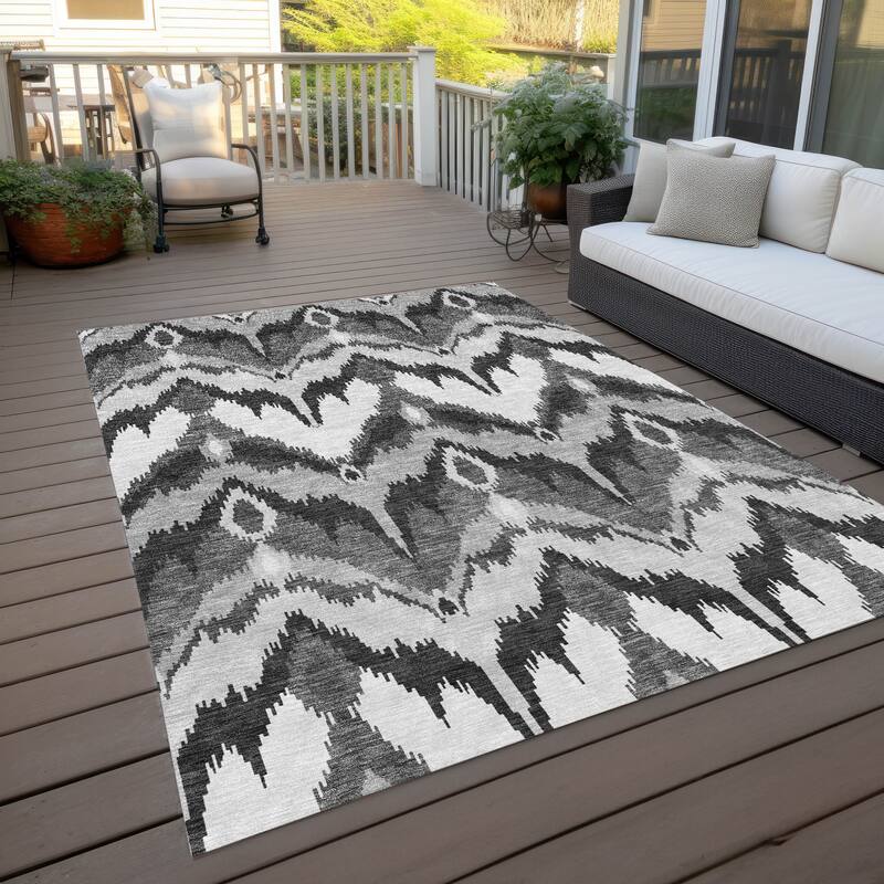 Machine Washable Indoor/ Outdoor Chantille Boho Ikat Rug