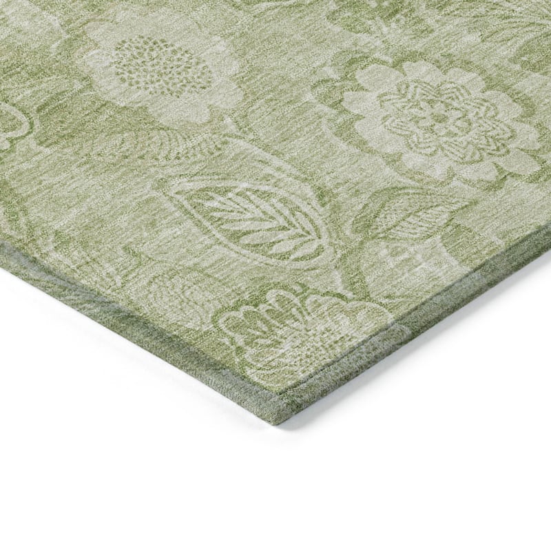 HomeRoots Floral Transitional Rectangle Outdoor Rug