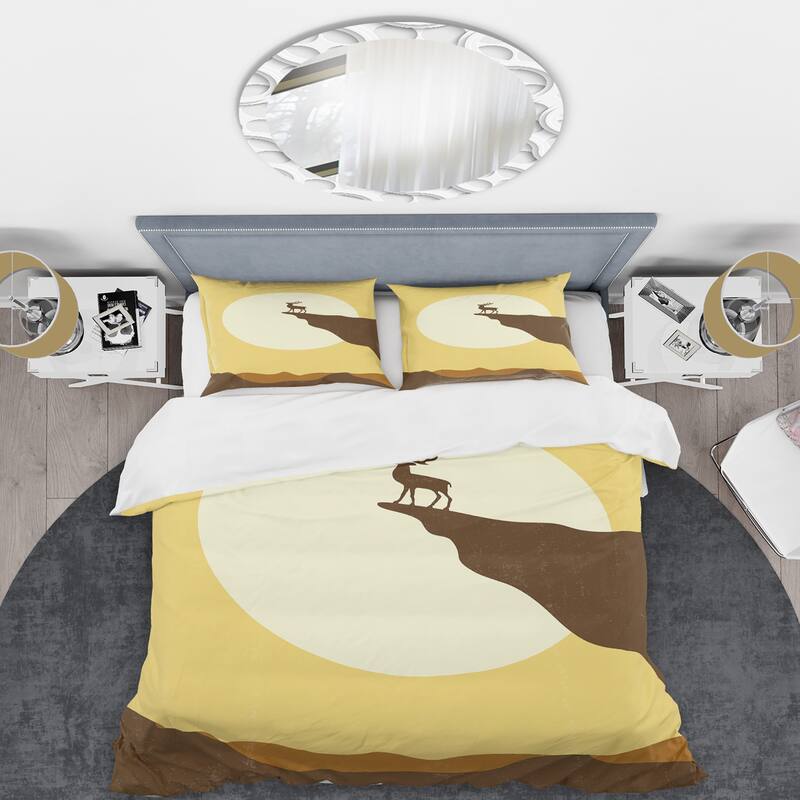 Designart 'Minimalistic Deer At Sunset On Mountain Top Sunset' Lake House Duvet Cover Set