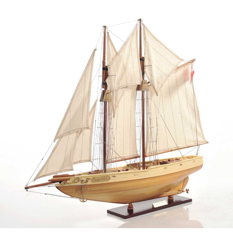 Bluenose Model in Light Brwon Finish