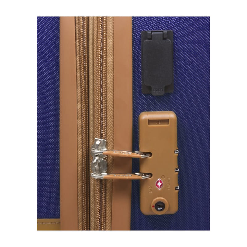 Garland 24" Expandable Hardside Spinner Chequed Luggage