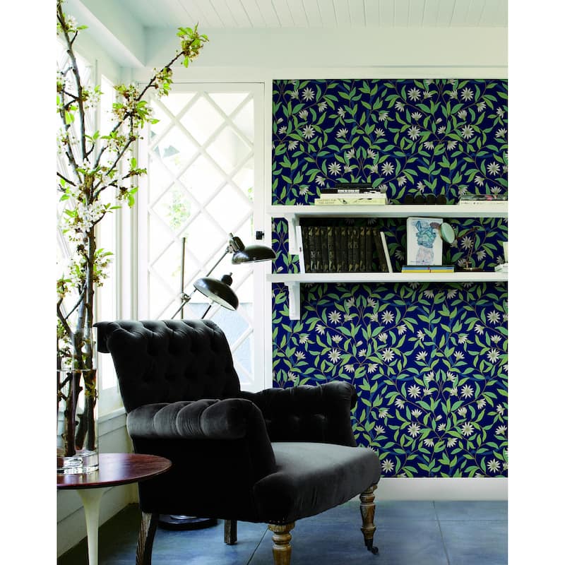 Norwalk Jasmine 27 in. x 27 ft. = 60.75 sq. ft Wallpaper Roll