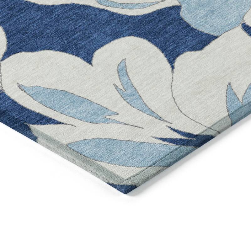 Machine Washable Indoor/ Outdoor Chantille Floral Rug