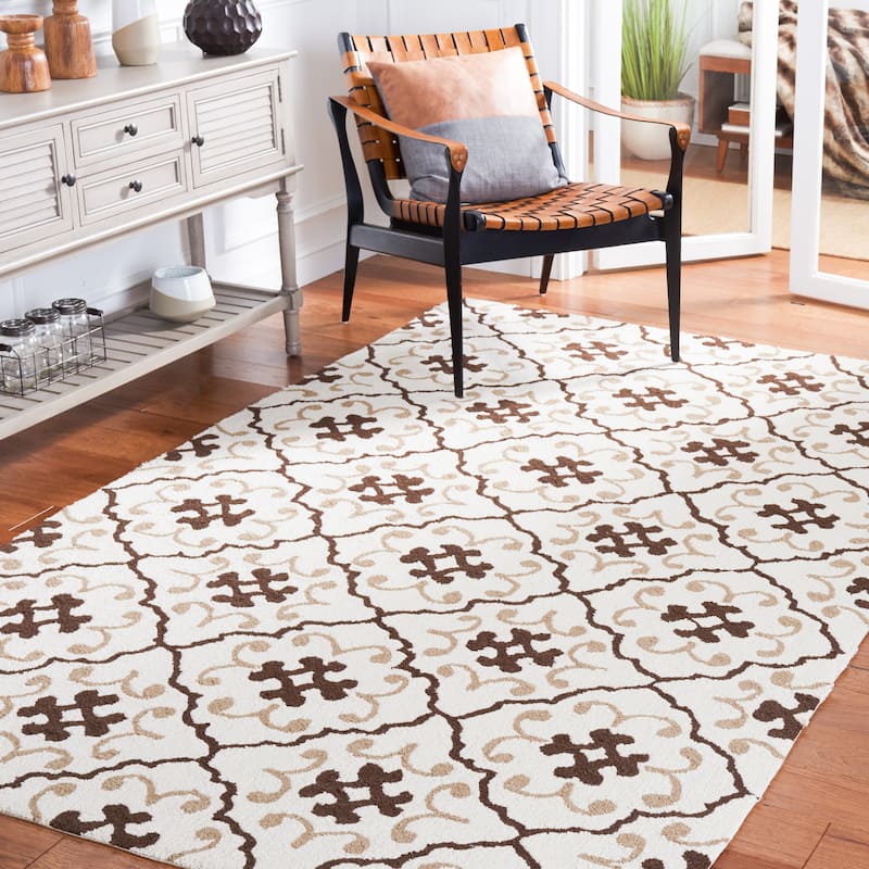 SAFAVIEH Handmade Four Seasons Deepika Floral Rug - 3'6" x 5'6" - Ivory/Grey