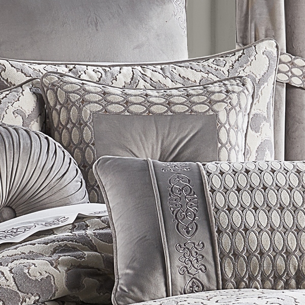 J. Queen New York Belvedere 18