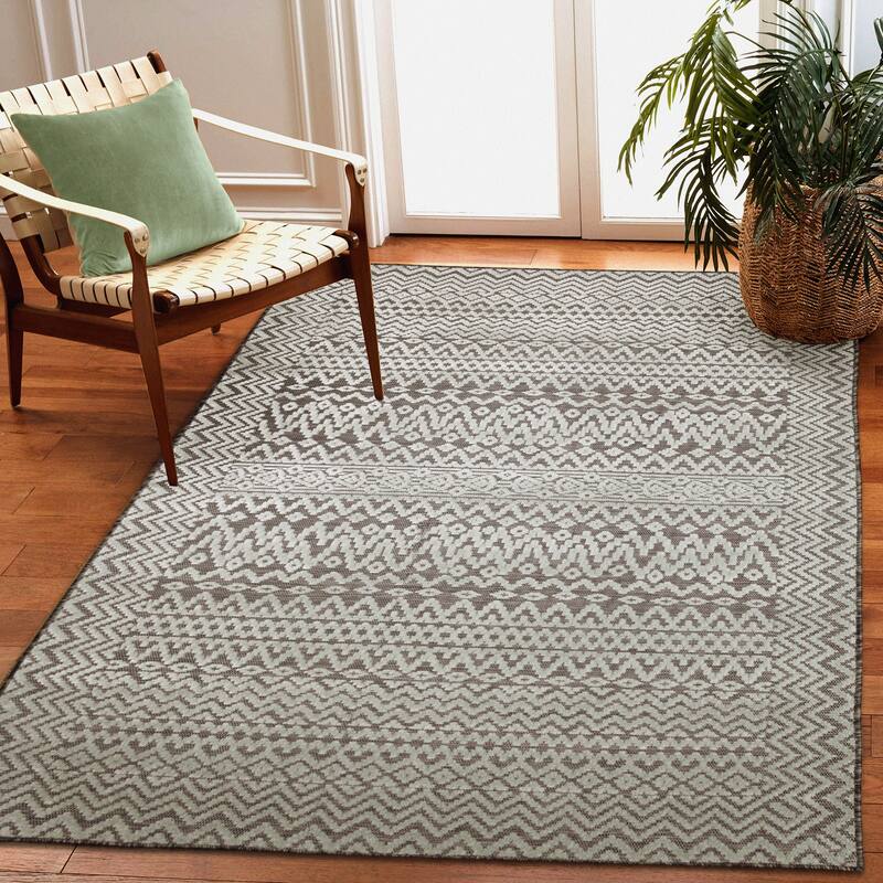 Liora Manne Canyon Tribal Stripe Indoor/Outdoor Rug