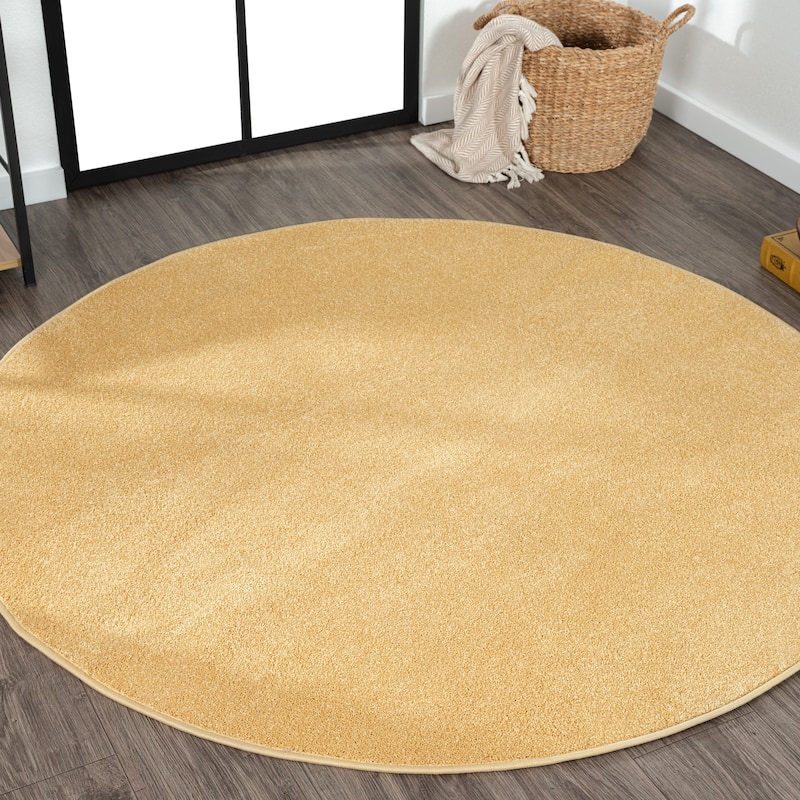 JONATHAN Y Tumbling Solid Low-Pile Area Rug - 6' Round - Mustard