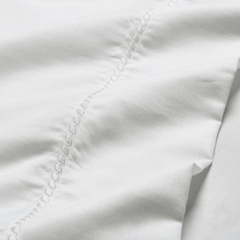 Superior Imperia Cotton Blend Embroidered 600 Thread Count Sheet Set