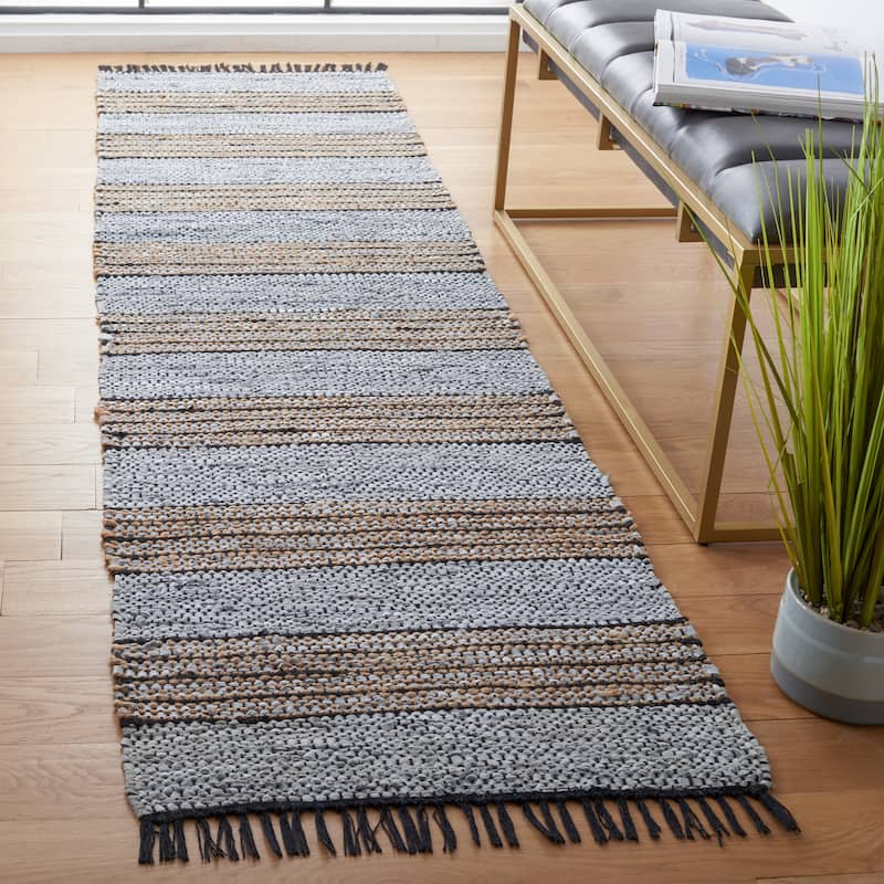 SAFAVIEH Handmade Vintage Leather Demetra Modern Fringe Rug - 2'3" x 9' Runner - Silver/Natural