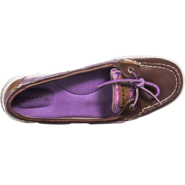 purple boat shoes
