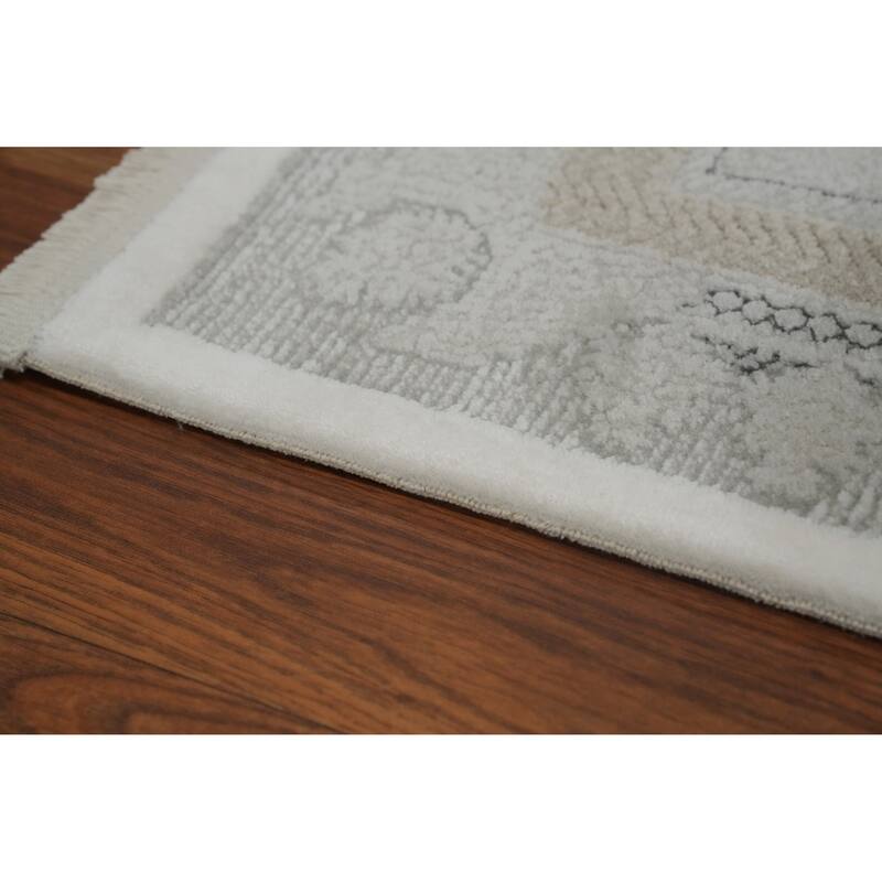 Machine Made Oriental Polyester Carpet Traditional Medallion Beige & Ivories Tabriz Area Rug - 7' 5'' X 5' 2''