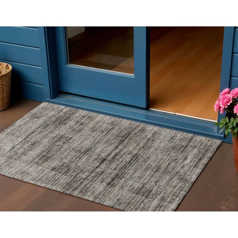 HomeRoots Striped Transitional Rectangle Outdoor Rug - 3' x 5'