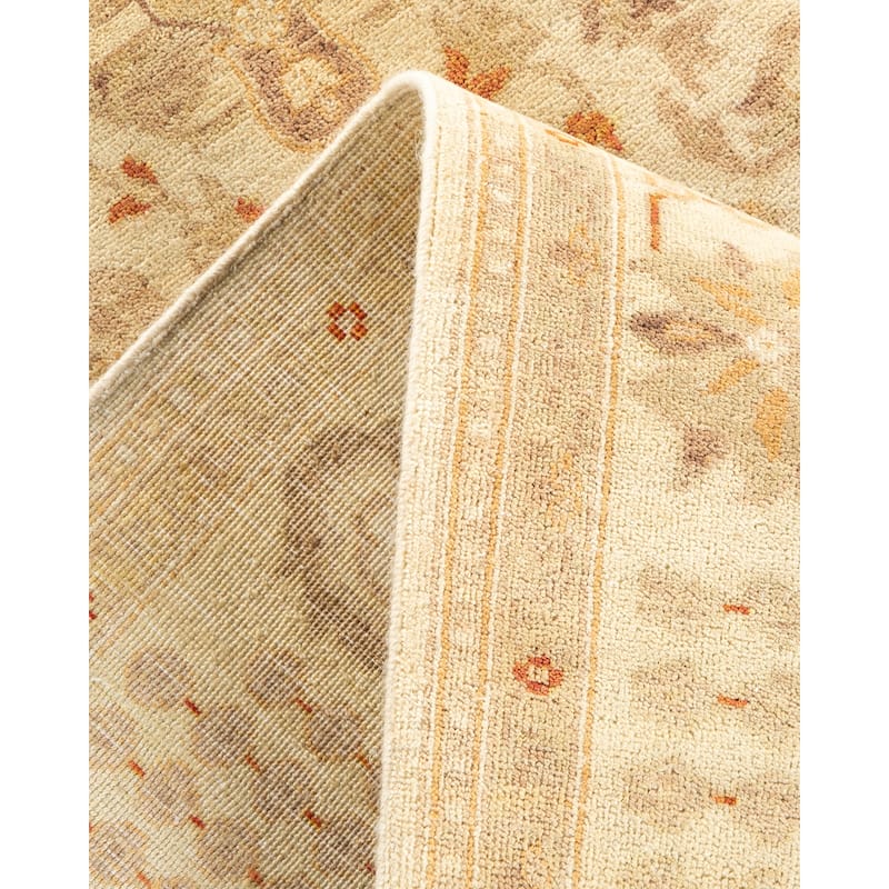 Overton Hand Knotted Wool Traditional Oriental Ivory Area Rug - 4' x 6'