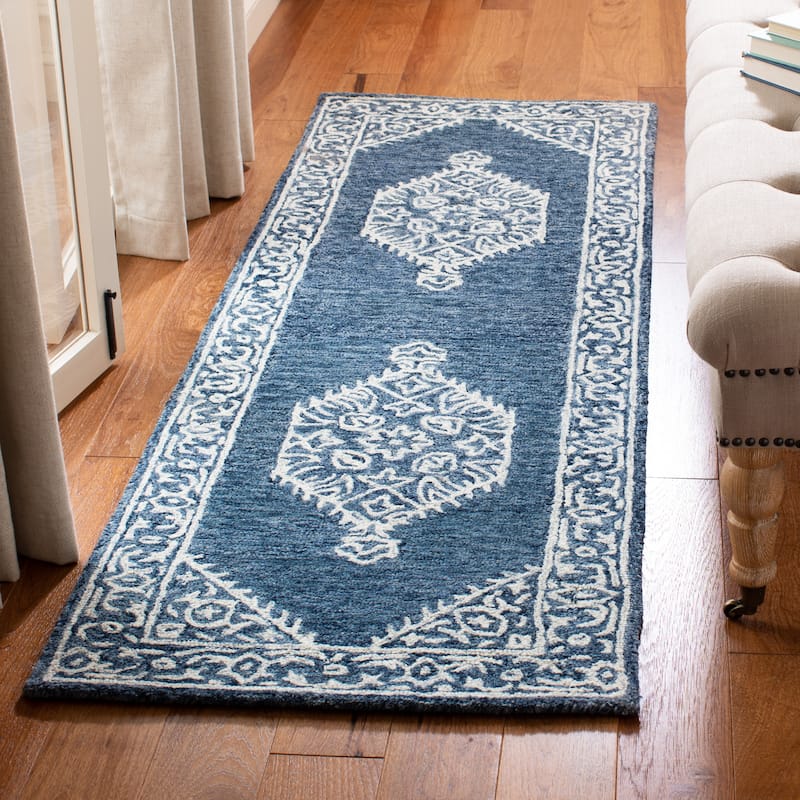 SAFAVIEH Handmade Micro-Loop Adje Wool Rug - 2'6" x 4' - Blue/Ivory