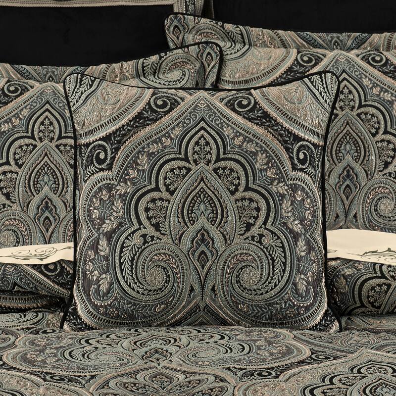 Vincenzo 20" Square Decorative Throw Pillow