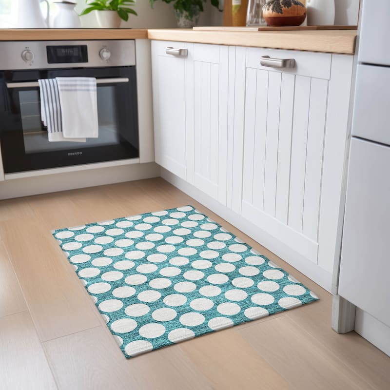 Machine Washable Indoor/ Outdoor Chantille Modern Dots Rug