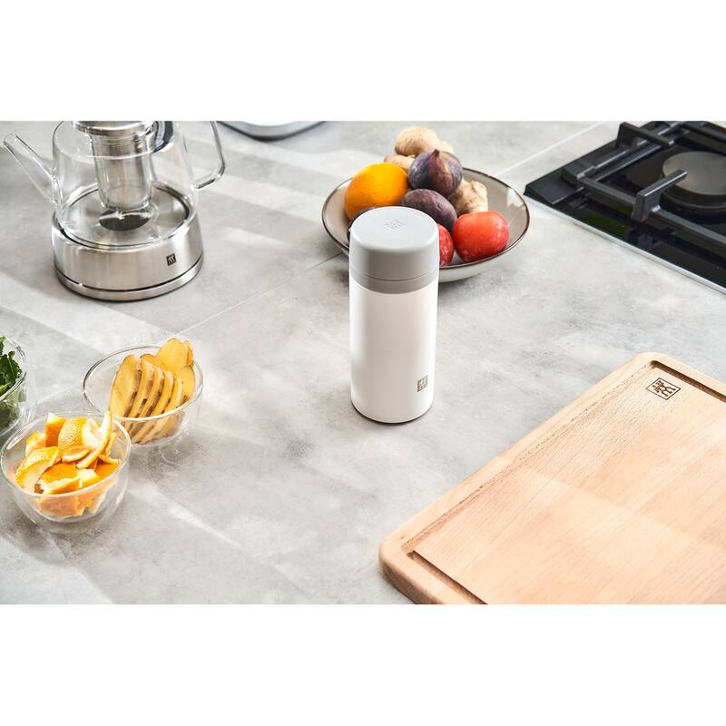 ZWILLING Thermo 14.2 oz Tea & Fruit Infuser Bottle - 14.2-oz