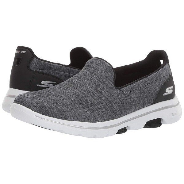 15903 skechers