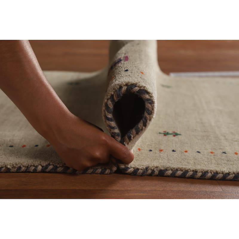 Hand Knotted Oriental 100% Wool Carpet Tribal Animal Pictorial Beige & Ivories Gabbeh Area Rug - 4' 10'' X 2' 9''