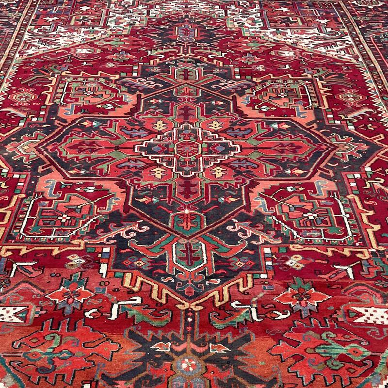 HERAT ORIENTAL Handmade Fine Heriz Wool Rug - 8'6" x 12'2"