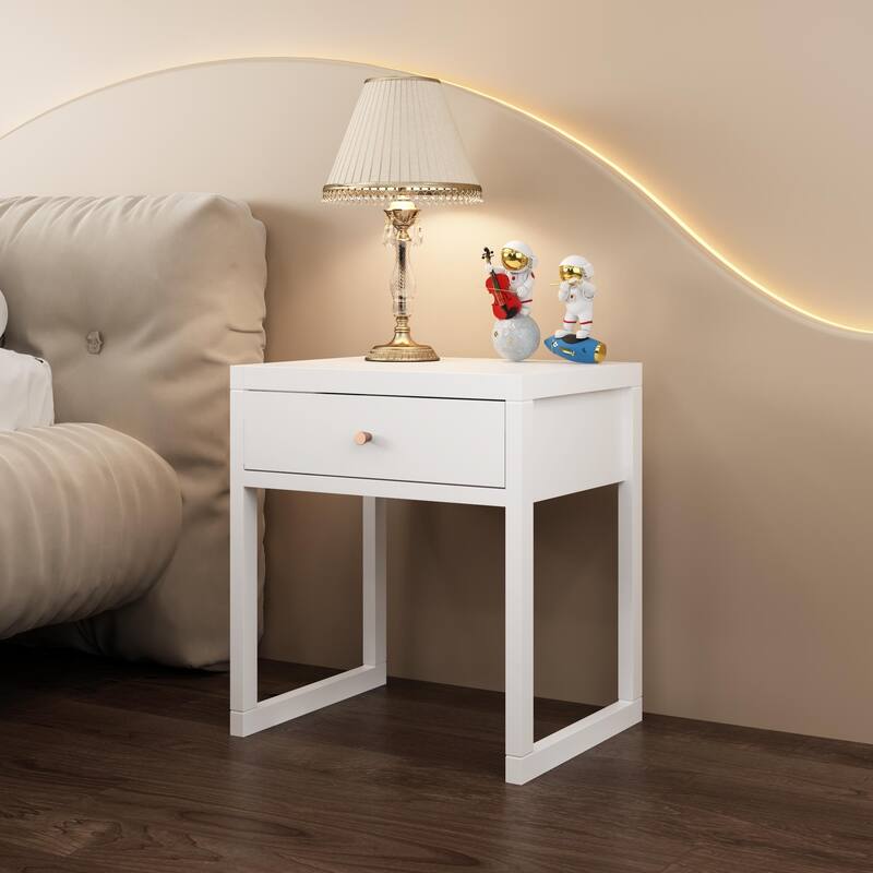 Sleek White Nightstand‌ – Minimalist Bedside Table with Wooden Pull Drawer, Space-Saving End Table for Bedrooms & Apartments.