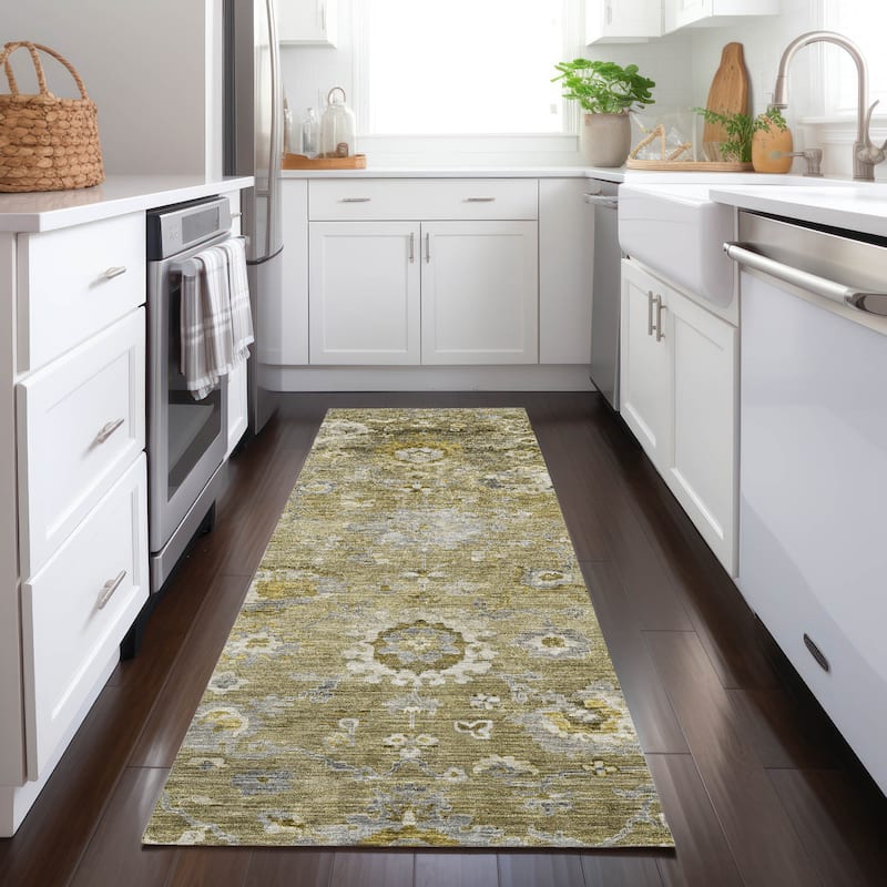 Machine Washable Indoor/ Outdoor Vintage Traditional Chantille Rug - Brown - 2'3" x 7'6"