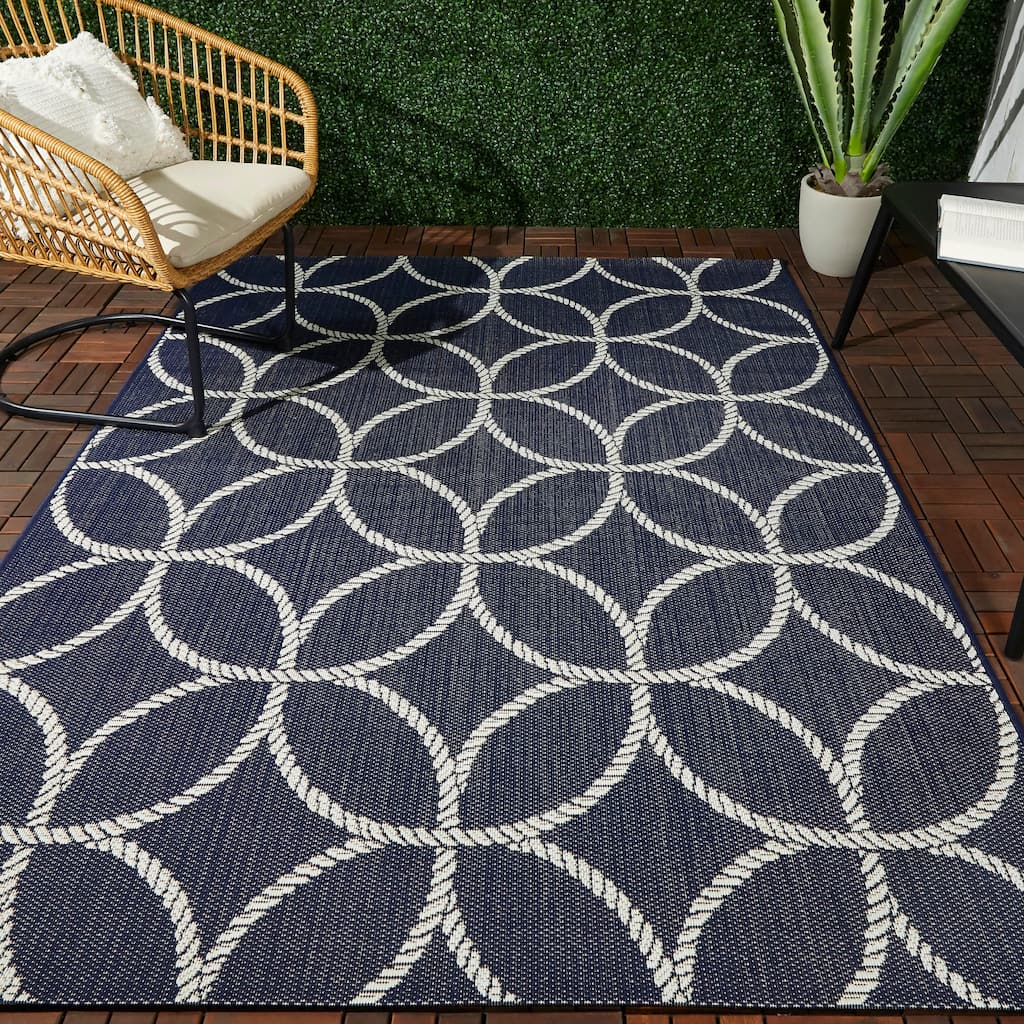 Murphy Nautical Medallion Indoor/Outdoor Area Rug