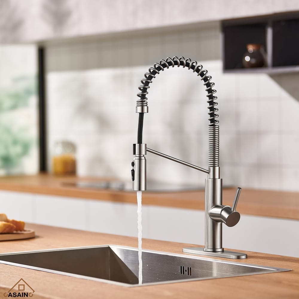 Single Handle Pull Down Sprayer Kitchen Faucet
