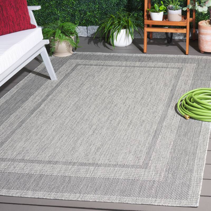 SAFAVIEH Beach House Iuliana Transitional Rug - 5'3" x 7'6" - Grey/Charcoal