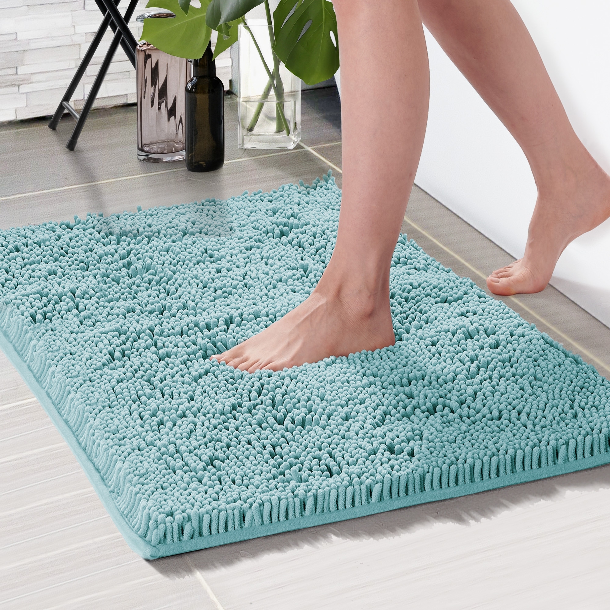 https://ak1.ostkcdn.com/images/products/is/images/direct/0fc63d5d2d1df9955bf031481c1adf3ef8401ac9/Deconovo-Plush-Absorbent-Thick-Chenille-Bath-Rugs-%281-PC%29.jpg