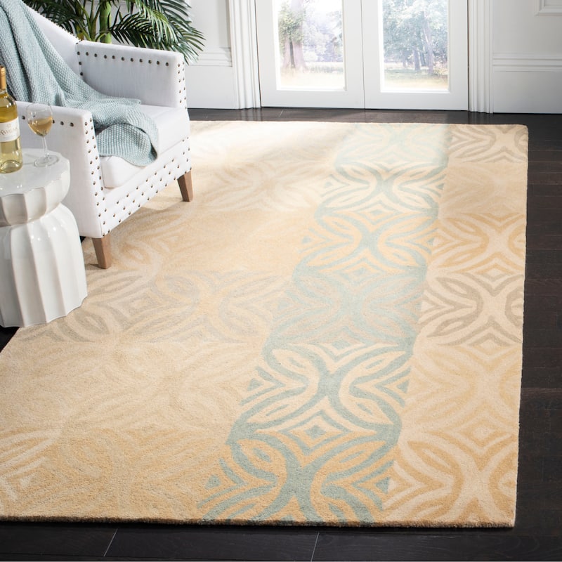 SAFAVIEH Handmade Wyndham Gabriela Modern Wool Rug - 4' x 6' - Beige/Multi