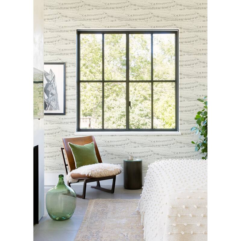 Chesapeake Rannell Grey Abstract Scallop Wallpaper