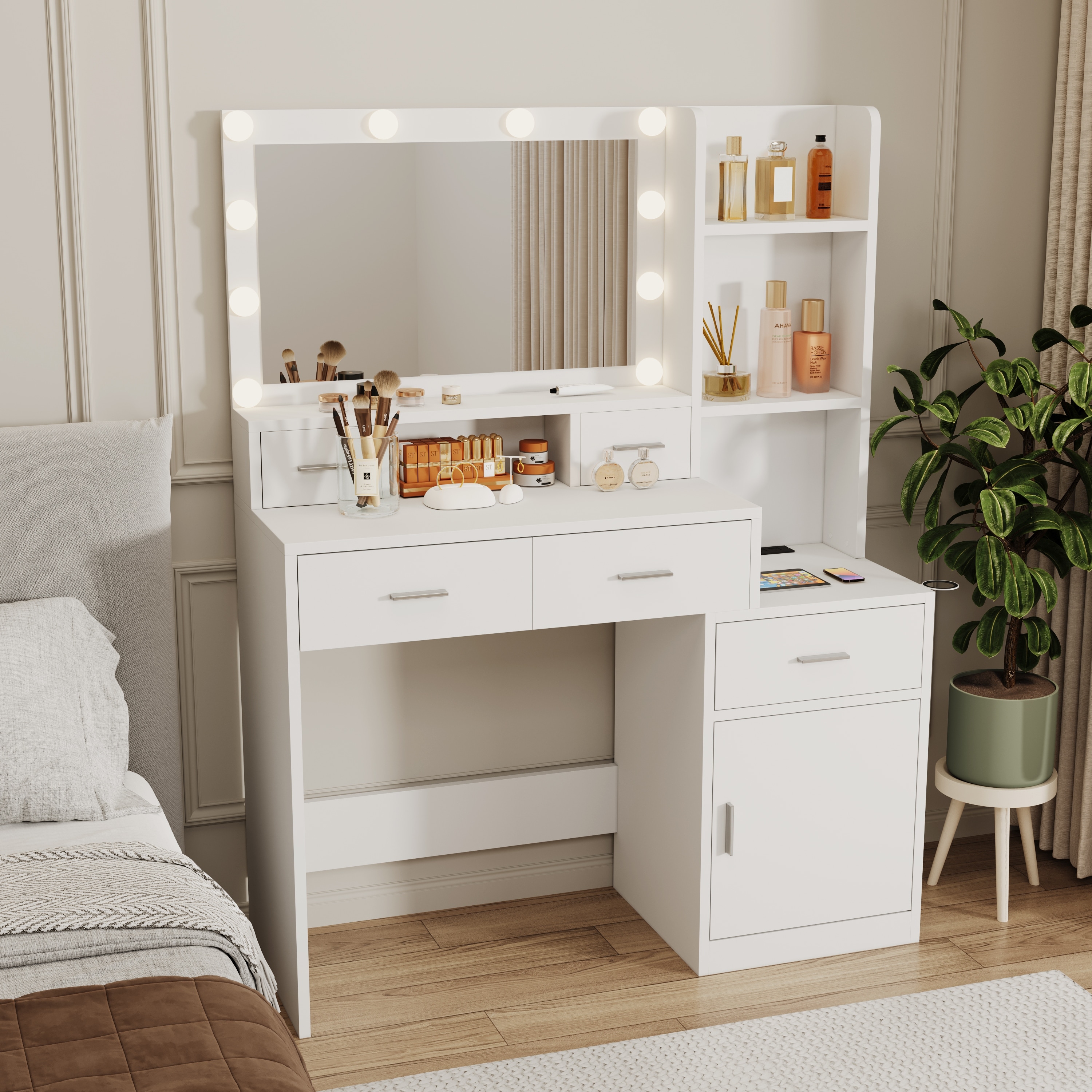 Mirror with sale dressing table