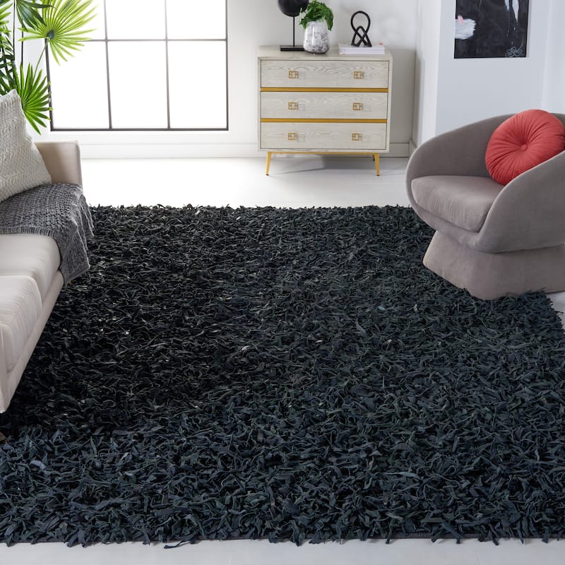 SAFAVIEH Handmade Leather Shag Carlijn Modern Leather Rug