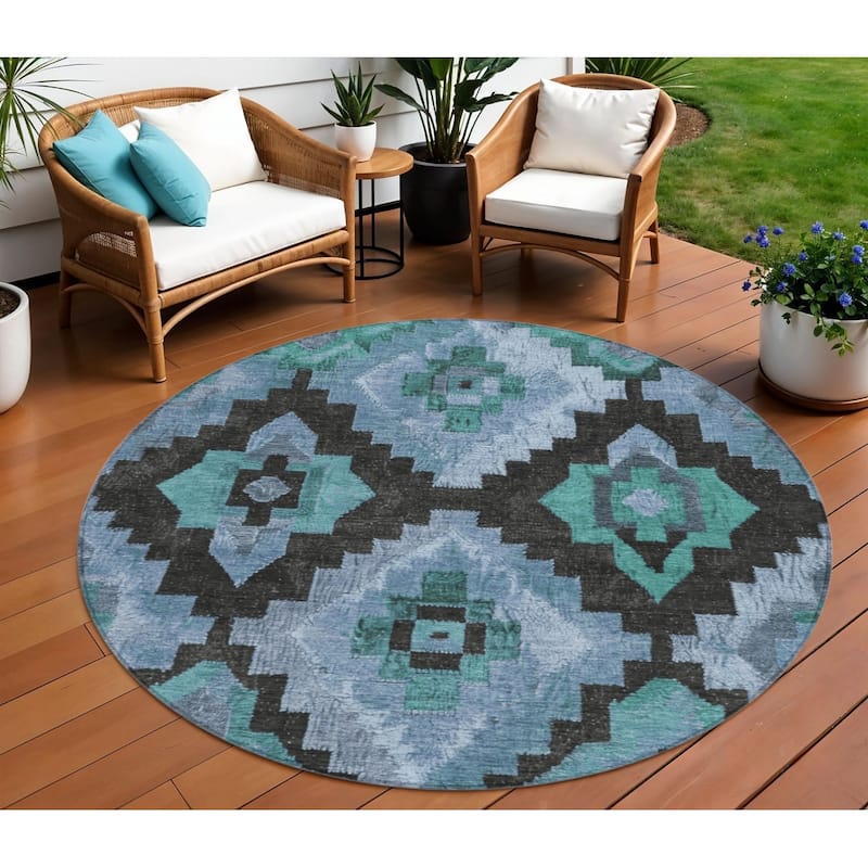 HomeRoots Aztec Transitional Rectangle Outdoor Rug - 8' Round