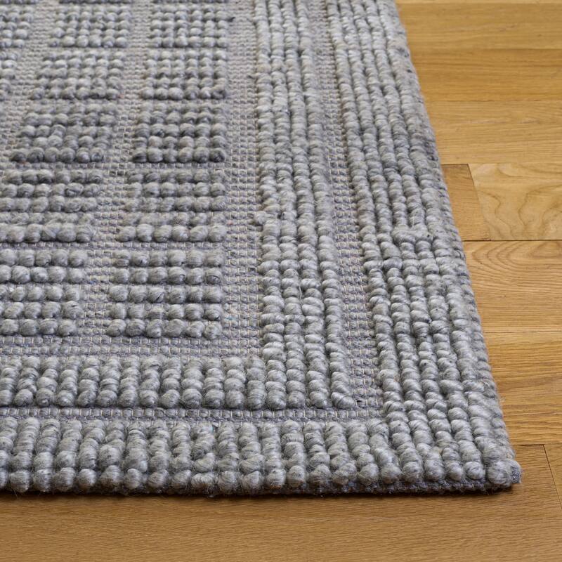 SAFAVIEH Handmade Natura Mysie Raised Textured Wool Blend Rug