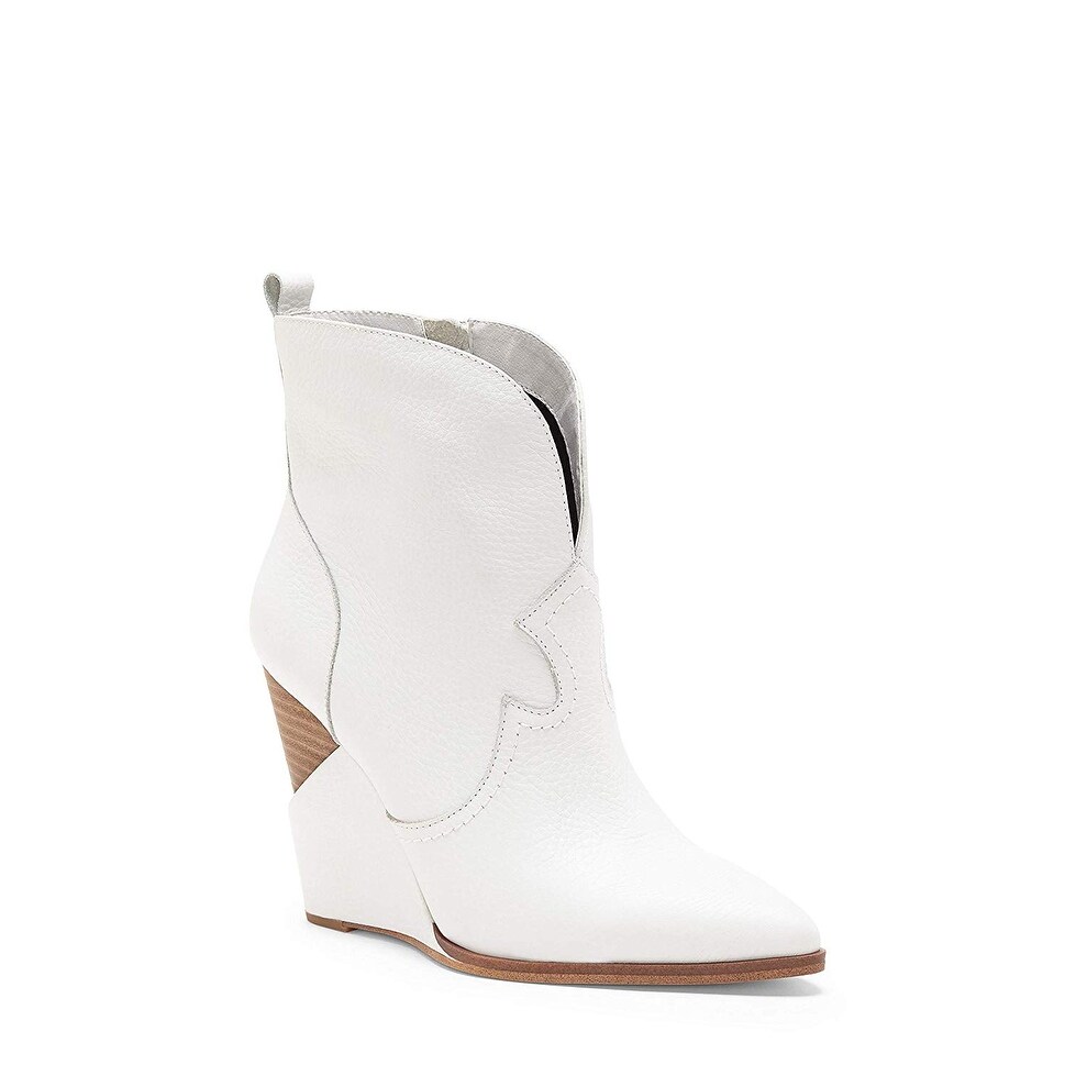 jessica simpson hilrie bootie