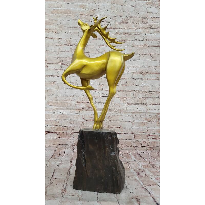 Elegant Gold Deer Sculpture – Contemporary Bronze Stag Figurine