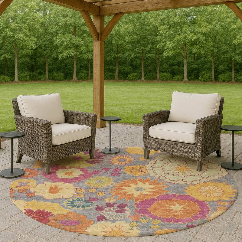 Machine Washable Indoor/ Outdoor Modern Floral Chantille Rug - Gray - 8' x 8'