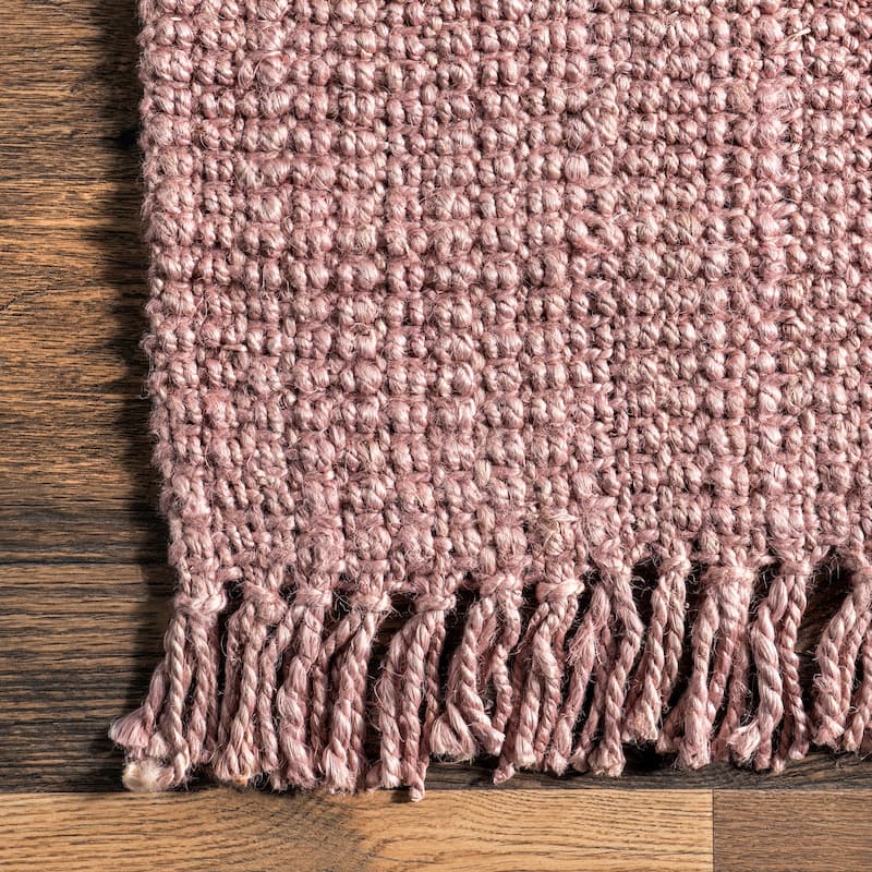 Nuloom Delilah Solid Chunky Jute Tassel Area Rug