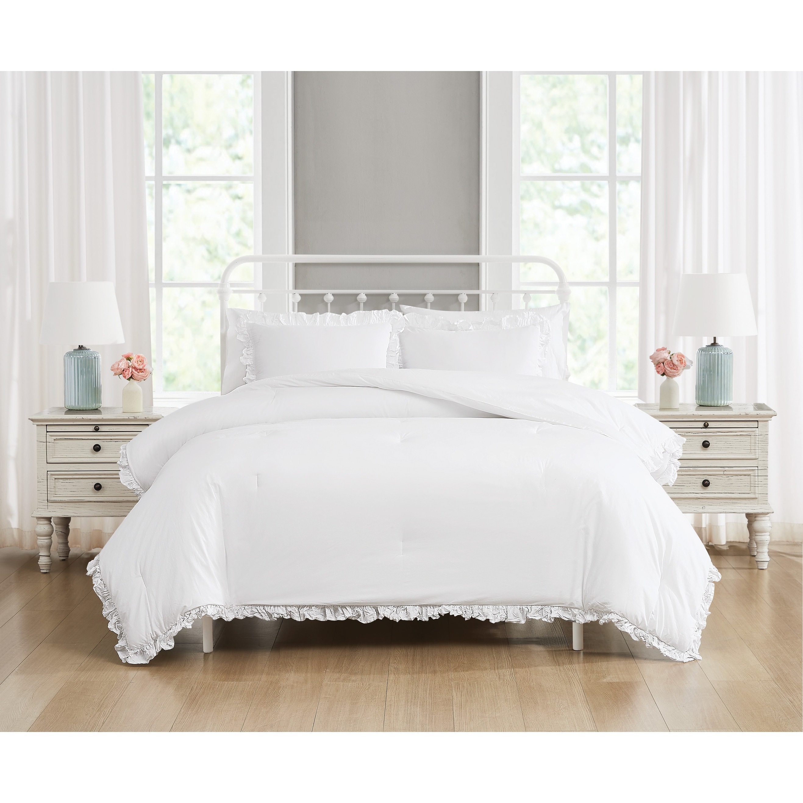 The Farmhouse by Rachel Ashwell Ruffled Washed Cotton Comforter Set