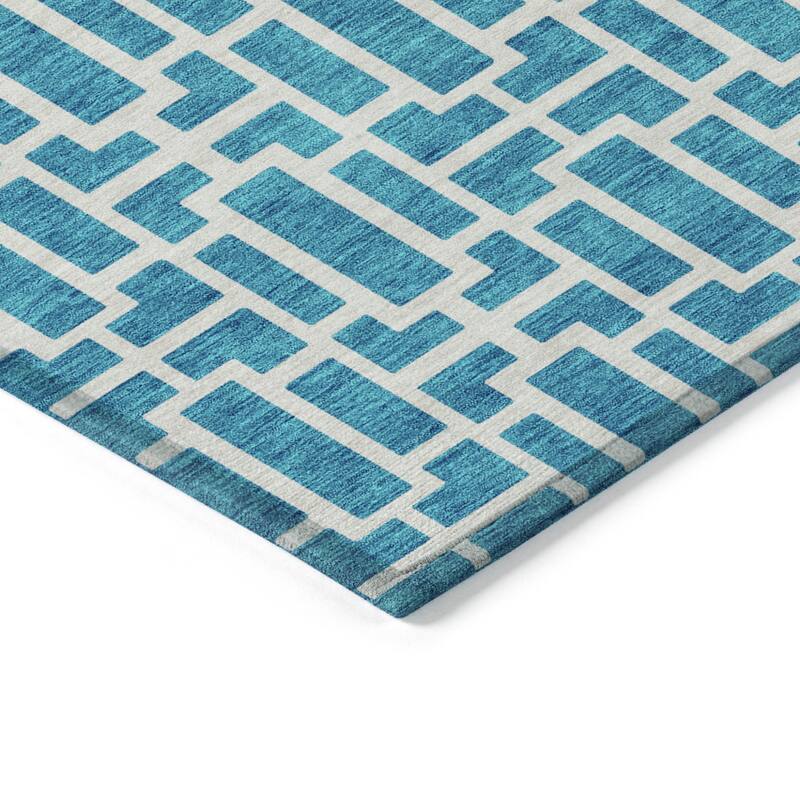 HomeRoots Geometric Transitional Rectangle Outdoor Rug