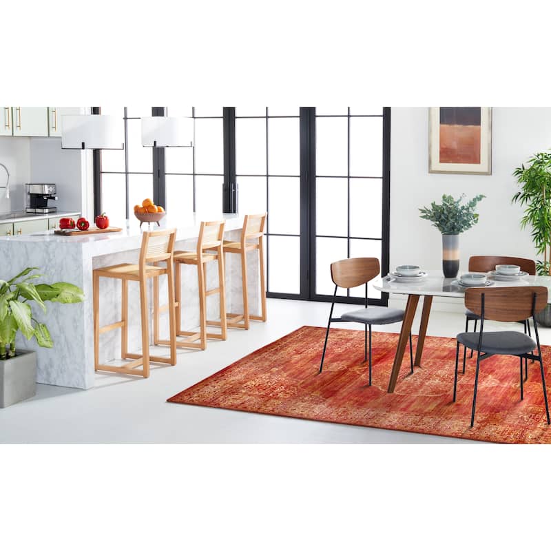 SAFAVIEH Vintage Flossie Oriental Distressed Viscose Rug