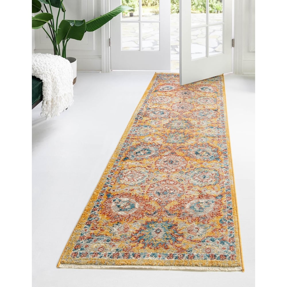 Traditional Nixa Collection Area Rug