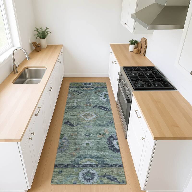 Machine Washable Indoor/ Outdoor Traditional Boho Chantille Rug