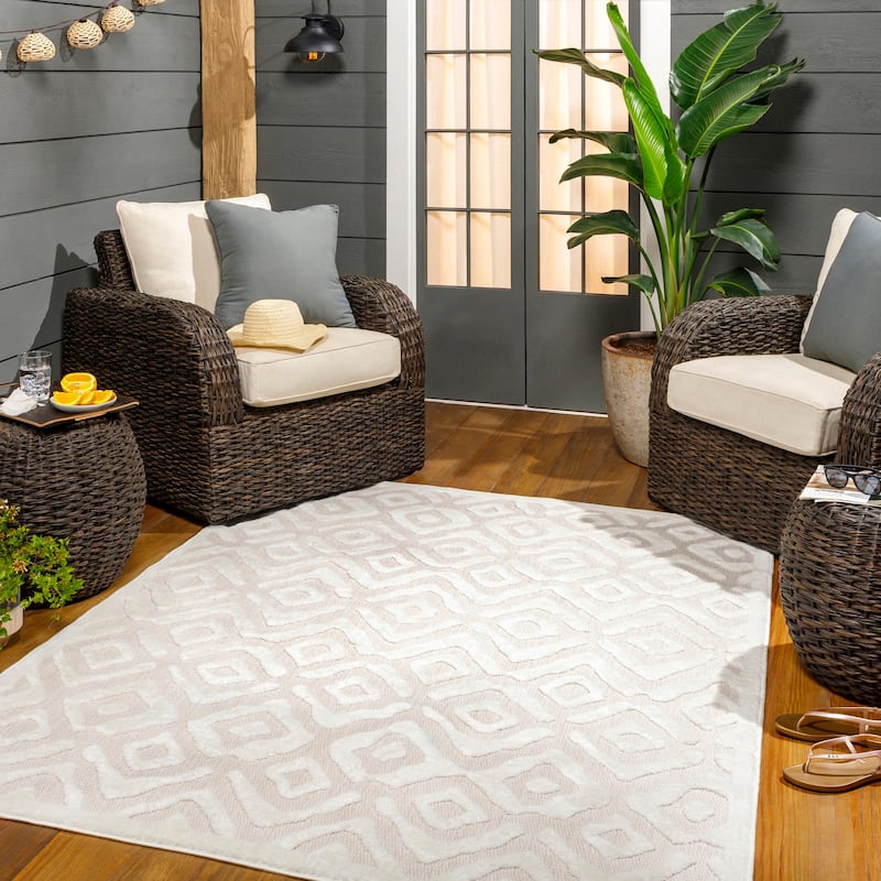 Livabliss San Diego Indoor/ Outdoor Boho Diamond Area rug - 9'2" x 12' - Cream