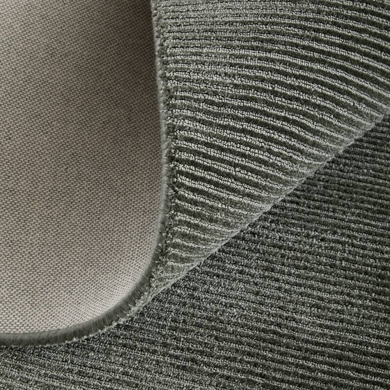 Reeves R8A24 Solid Modern Area Rug