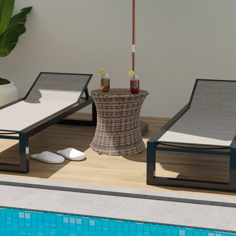 Outdoor Patio 20"Tall Round Wicker Accent Side Table