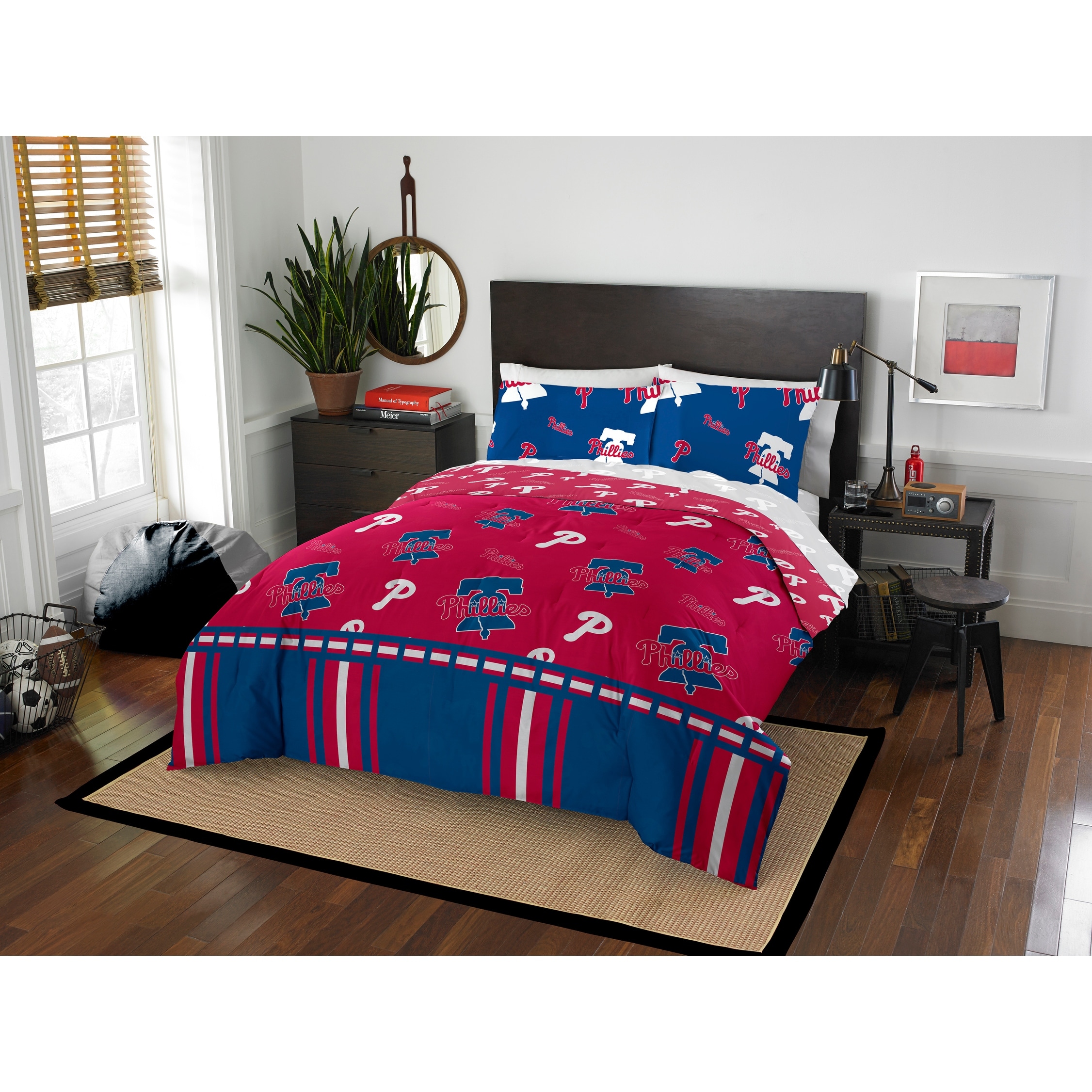 MLB Philadelphia Phillies Rotary 5 Piece Queen Bed in a Bag Set